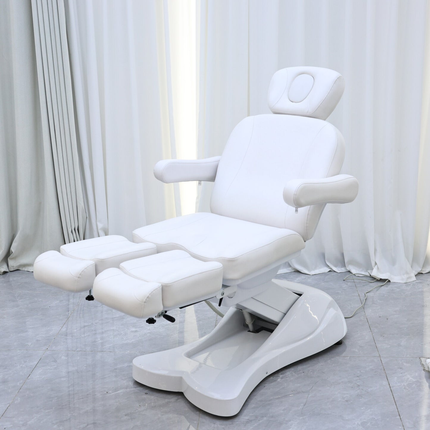 VersaComfort Adjustable Medical Chair
