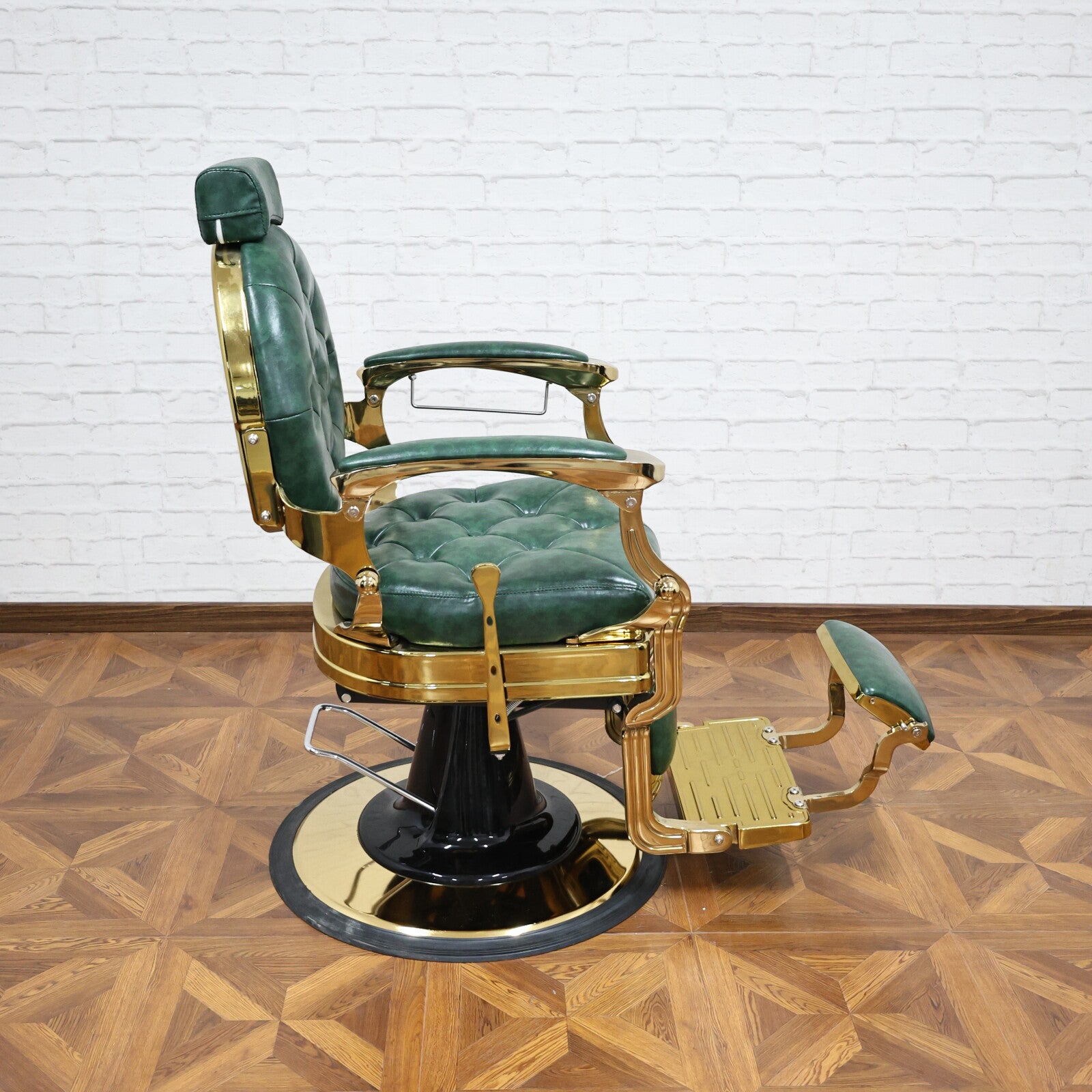 Regal Vintage Barber Chair