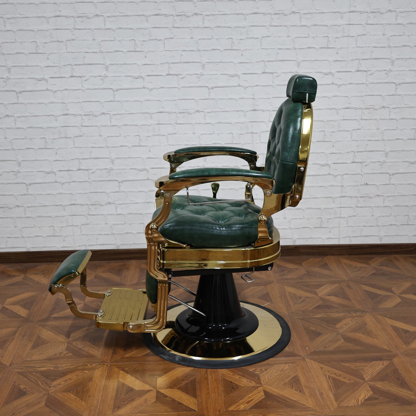 Regal Vintage Barber Chair