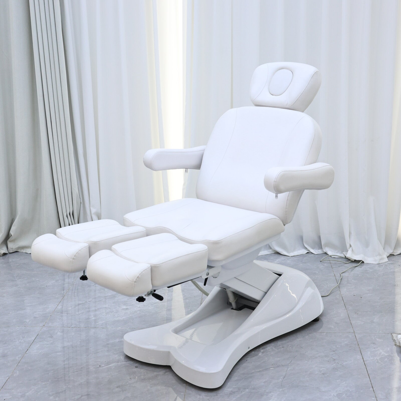 VersaComfort Adjustable Medical Chair